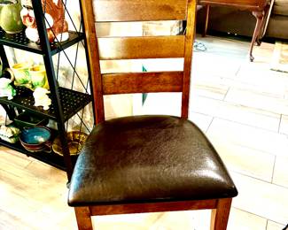 8 armless chairs