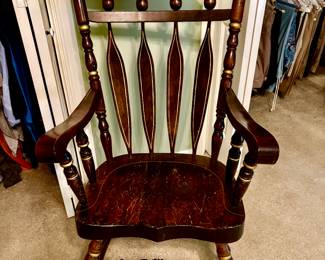 Vintage Colonial rocker
