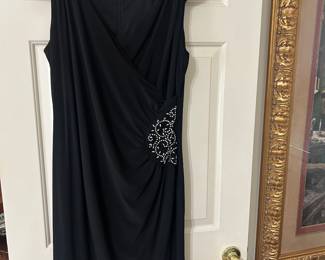AWESOME CLOTHES....SIZES MEDIUM, LARGE, XL - SEVERAL CLOSETS FULL