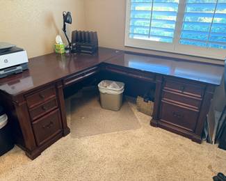 L Shaped corner office desk