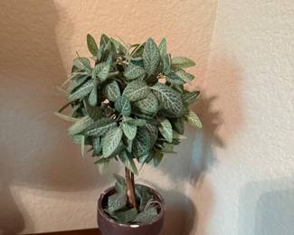artificial green plant