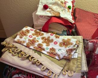 christmas decor/placemats