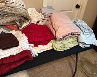 bedding/linens