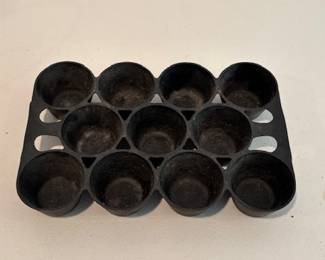 Cast Iron Griswold 948 B Muffin Pan