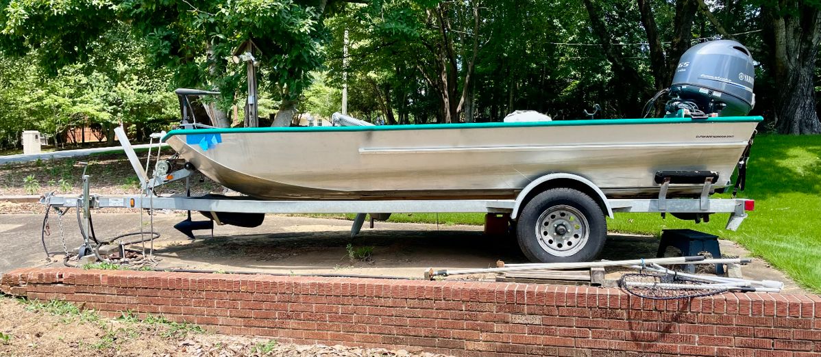 Weldbilt Custom Aluminum Fishing Boat with 90 HP 65 Jet Drive Yamaha Motor.