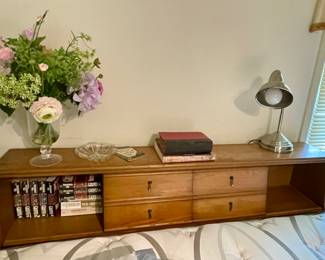 Vintage bedroom set Sumter Cabinet Co. Sumter, South Carolina Full/Queen head board, mattress is a king size.