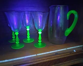 Uranium Vaseline glass