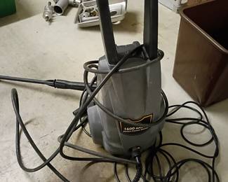 Pressure washer 