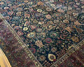 9-12 Vintage rug 