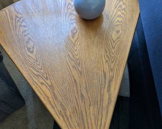 End Table (part of a set of 2)