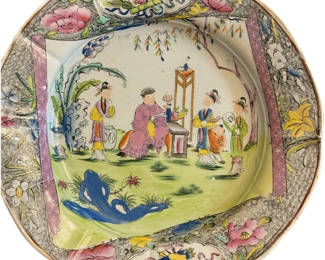 Mason's Ironstone Pink Scroll Pattern Plates, circa 1815-1820 … pair available