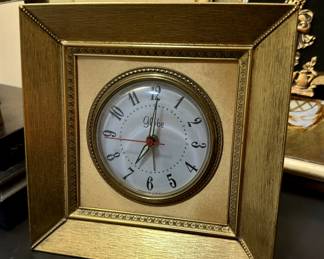 MCM HOLLYWOOD REGENCY GLOBE CLOCK! Love this