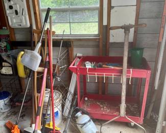 Large variety of tools