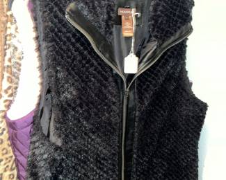 MULTIPLES vest