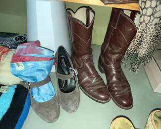 Pair of women's JUSTIN BOOTS