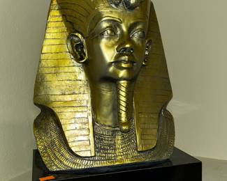 KING TUT bust by Austin Productions 1977