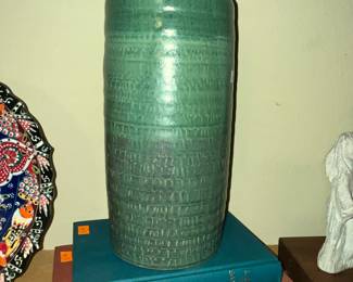 Art pottery vase believed to be by Texas artist Fraser Harris