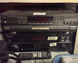 TECHNICS SL-PD9 CD CHANGER & PIONEER VSX-520 HOME THEATER RECEIVER w/ REMOTE & BOX