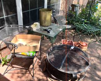 PATIO CHAIRS & FIRE PIT