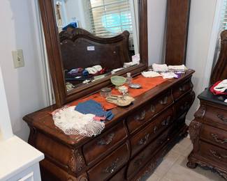 GRAND TRIPLE DRESSER & MIRROR