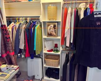 COULD THIS BE.....ANOTHER CLOSET???