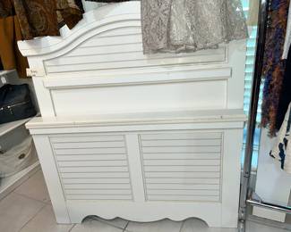 COTTAGE SLATTED TWIN BED