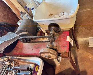 BENCH GRINDER