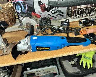 HAND GRINDER