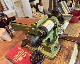 BENCH TOP SANDER