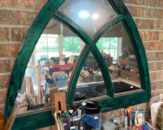 UNIQUE MIRROR