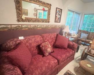 Country style sofa, like new. Very comfortable