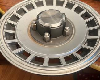 4 wheel hubs