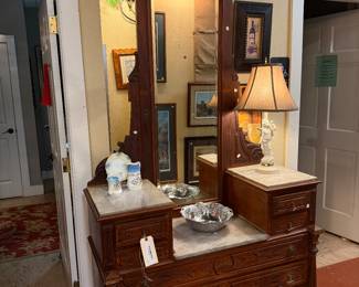 Antique gentleman’s dresser
