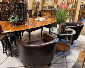 Modern curved desk