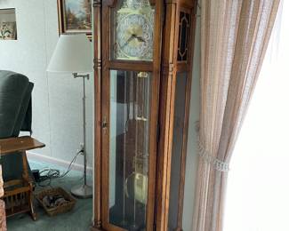 Beautiful Howard Miller grandfather clock