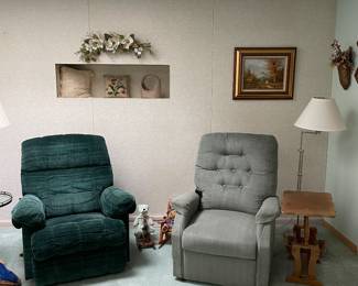 Left chair and recliner