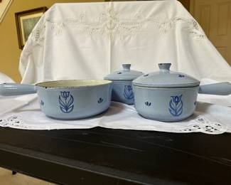 vintage DRU Holland enamed cast iron sauce pots with lids 