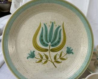 vintage Franciscan Tulip Time Dinner plate 