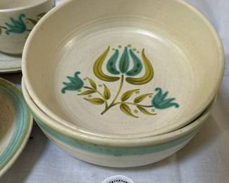 vintage Franciscan Tulip Time soup cereal bowl 