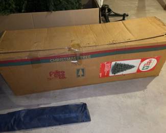 artificial christmas tree in box 