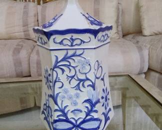 blue and white urn jar