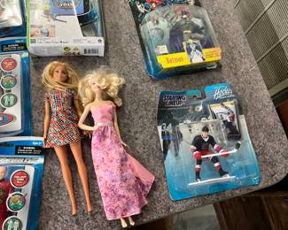 Barbie Dolls & Action Figures