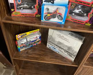 1995 Superstar Die Cast Truck - Telemania '57 Chevy Corded Telephone