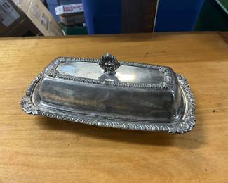 Oneida Silversmiths Covered Silver Plated Butter Dish