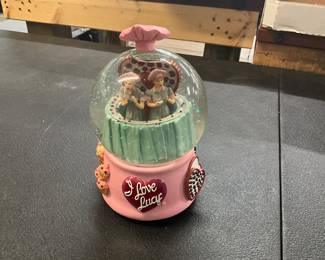 I Love Lucy Chocolate Factory Musical Waterglobe