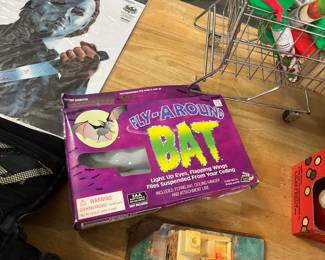 Fly Around BatToy