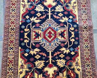 Hand Knotted Hand Made Persian Style Rug