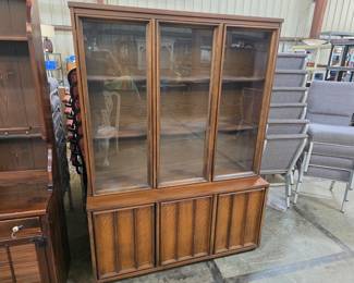 Mid Century Modern MCM Furniture China Cabinet