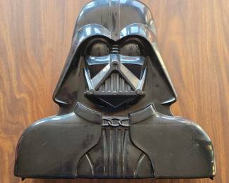 Vintage Kenner Darth Vader Star Wars figurine carrying case with figurines