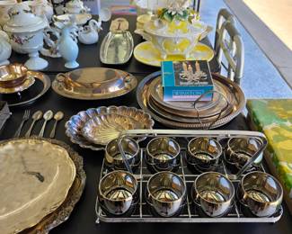 Mid century roly glasses with carrier